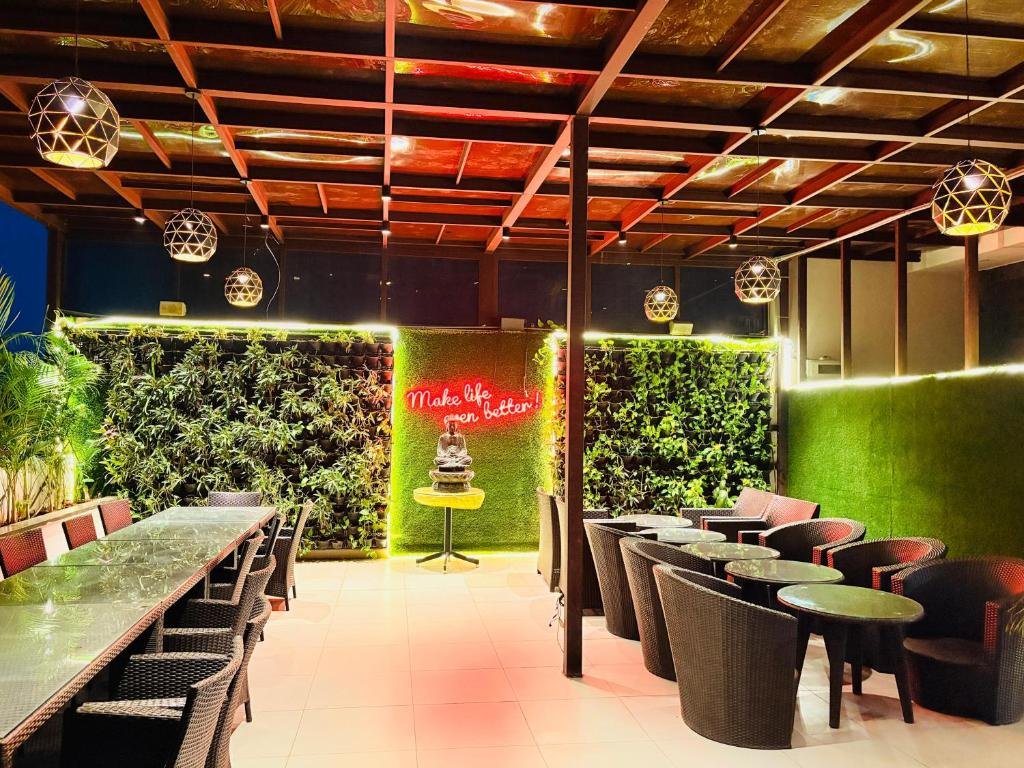 Tonic Bar Interior 1